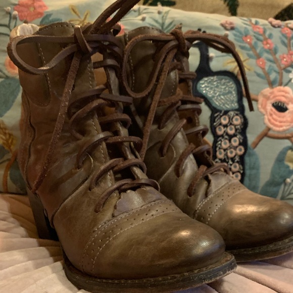 GUC FREEBIRD BY STEVEN CAGE BOOTS! - Picture 2 of 8